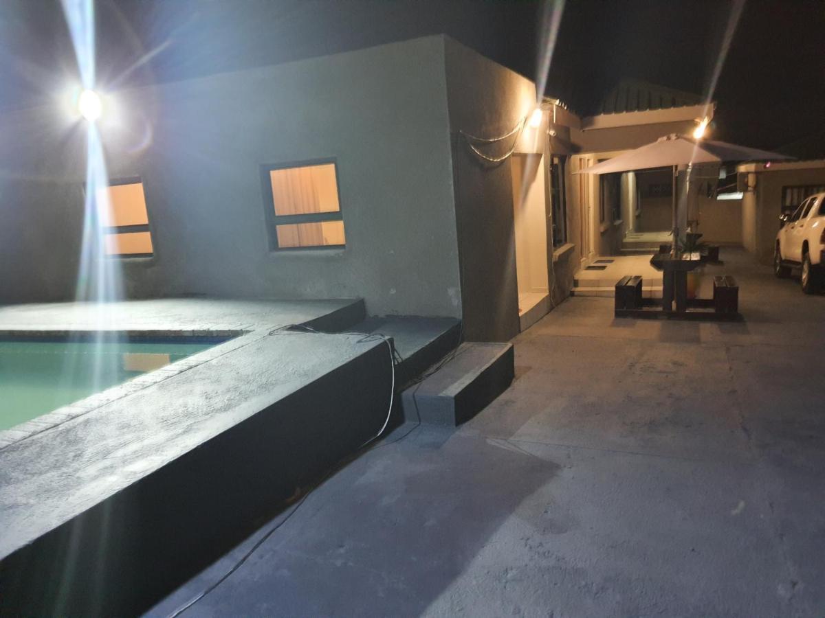 Btv Guesthouse Hazyview Bagian luar foto